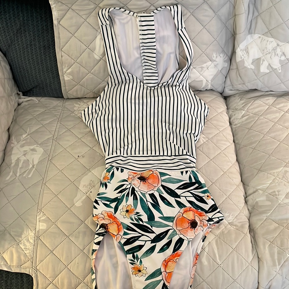 Striped/floral swimsuit